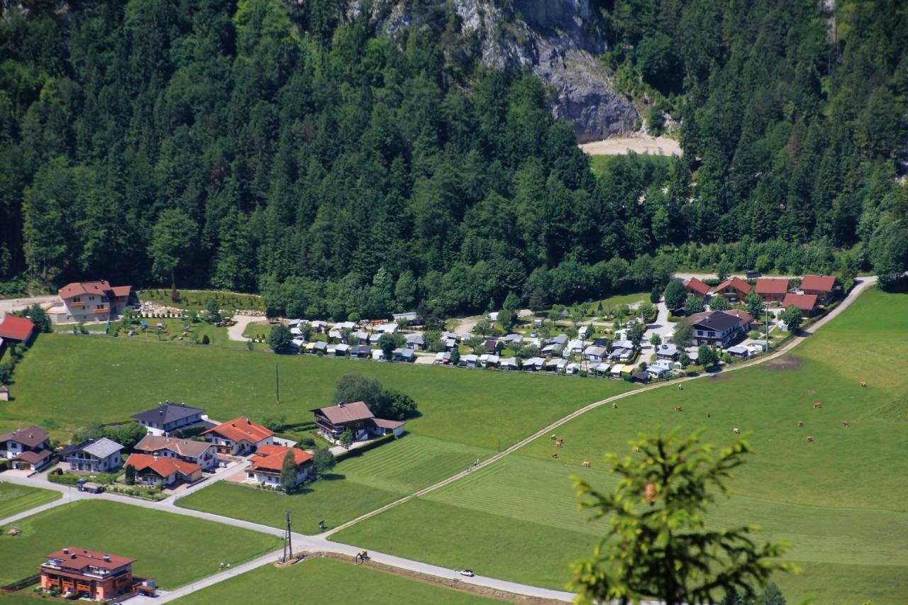 Ferienwohnungen Karwendel Camping Maurach  Bilik gambar